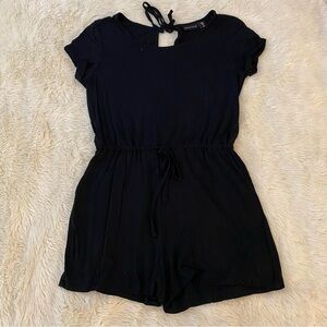 Adrienne Vittadini black short sleeve Romper